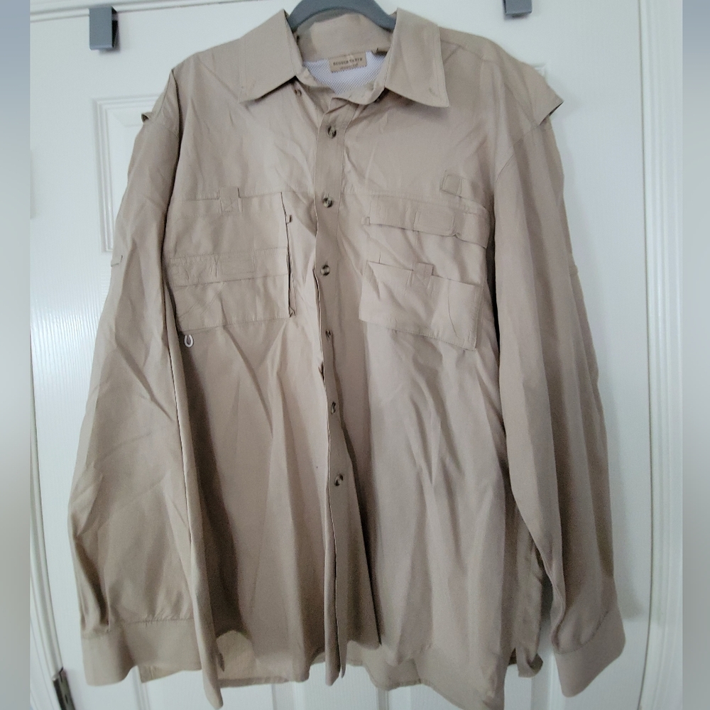 Rugged Earth Outfitters Fishing Outdoor  Mens Khaki Buttondown Shirt Size Large